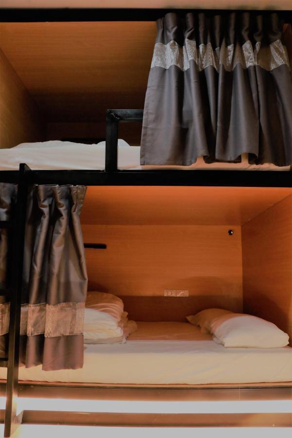 Sylvis Hostel Chiangmai Chiang Mai Esterno foto