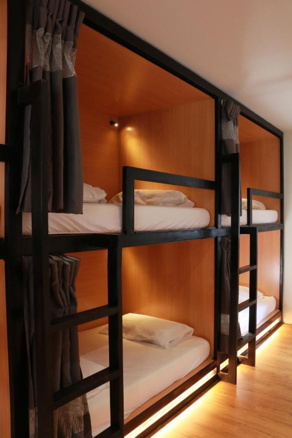 Sylvis Hostel Chiangmai Chiang Mai Esterno foto