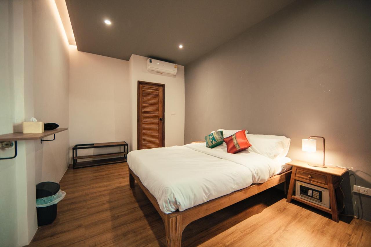 Sylvis Hostel Chiangmai Chiang Mai Esterno foto